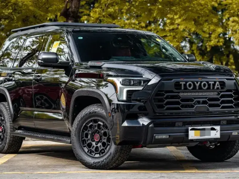 2026 Toyota Sequoia с пробегом 100 км