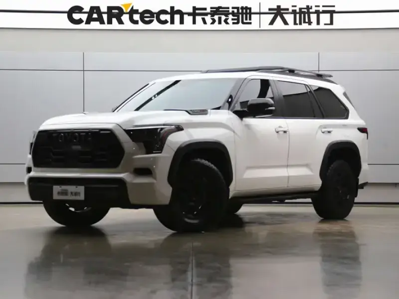 2024 Toyota Sequoia с пробегом 11 000 км