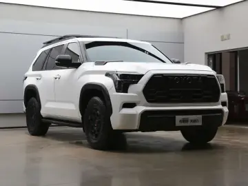 2024 Toyota Sequoia с пробегом 11 000 км