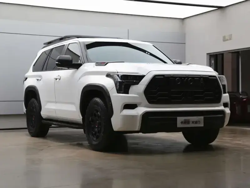 2024 Toyota Sequoia с пробегом 11 000 км