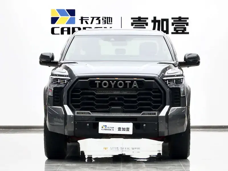 2023 Toyota Tundra с пробегом 33 800 км