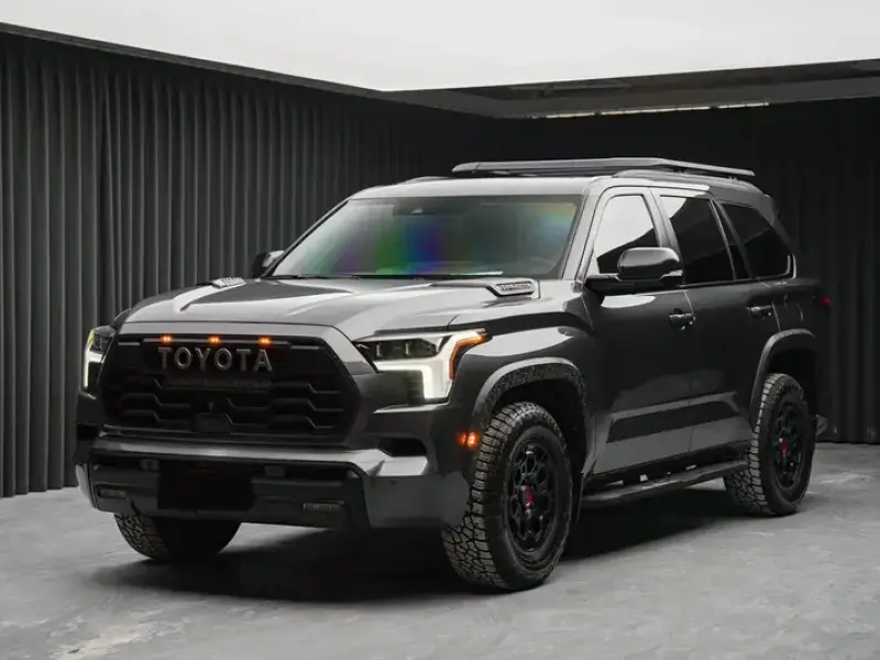 2025 Toyota Sequoia с пробегом 26 000 км