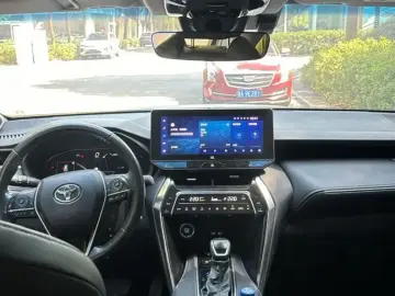 2023 Toyota Venza с пробегом 58 000 км