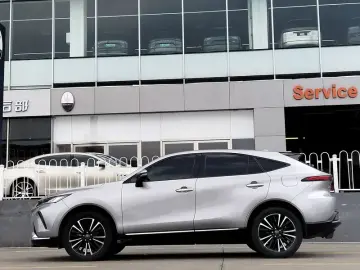 2023 Toyota Venza с пробегом 49 000 км