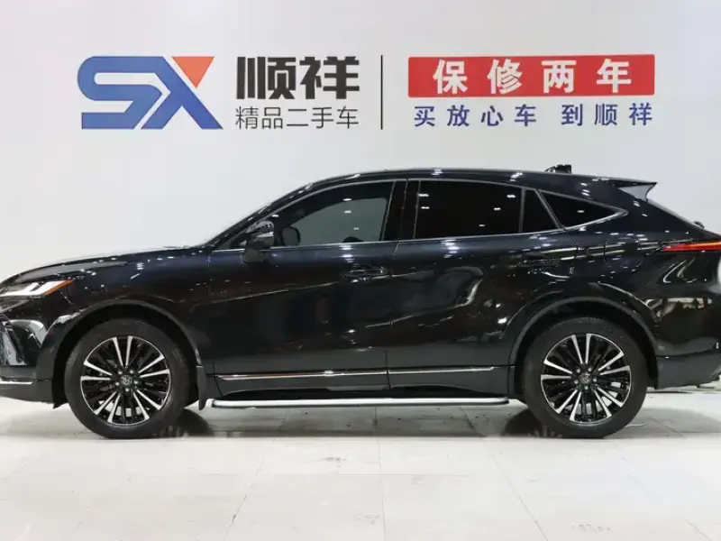 2023 Toyota Venza с пробегом 25 000 км