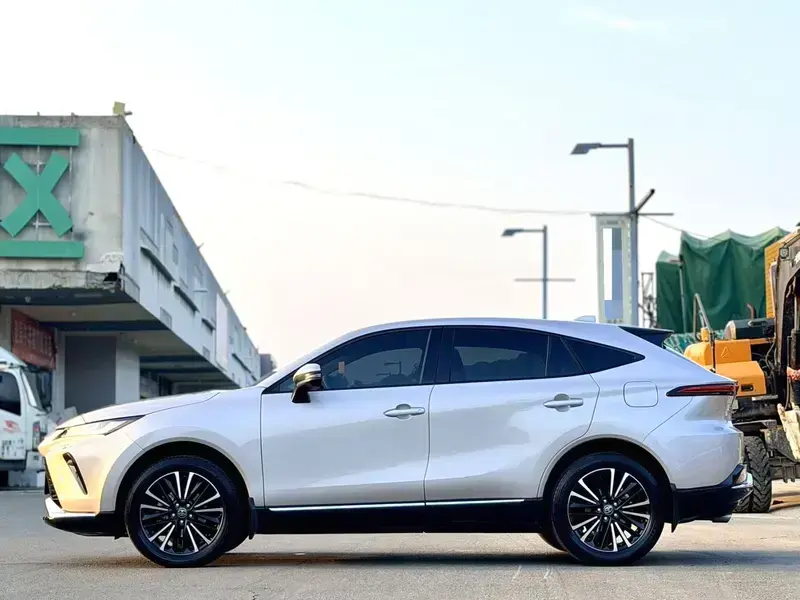 2023 Toyota Venza с пробегом 50 000 км