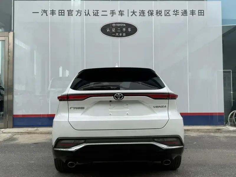 2023 Toyota Venza с пробегом 27 100 км