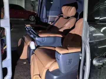 2023 Toyota Vellfire с пробегом 45 000 км