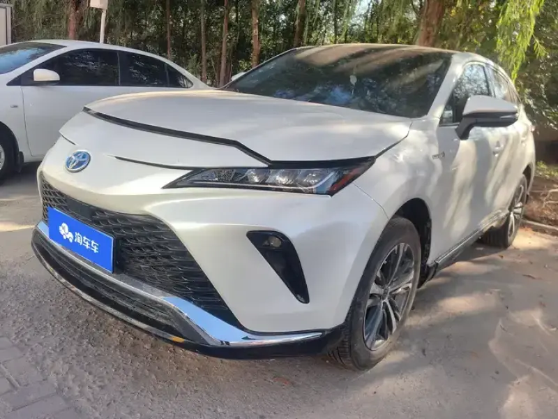 2023 Toyota Venza с пробегом 72 000 км