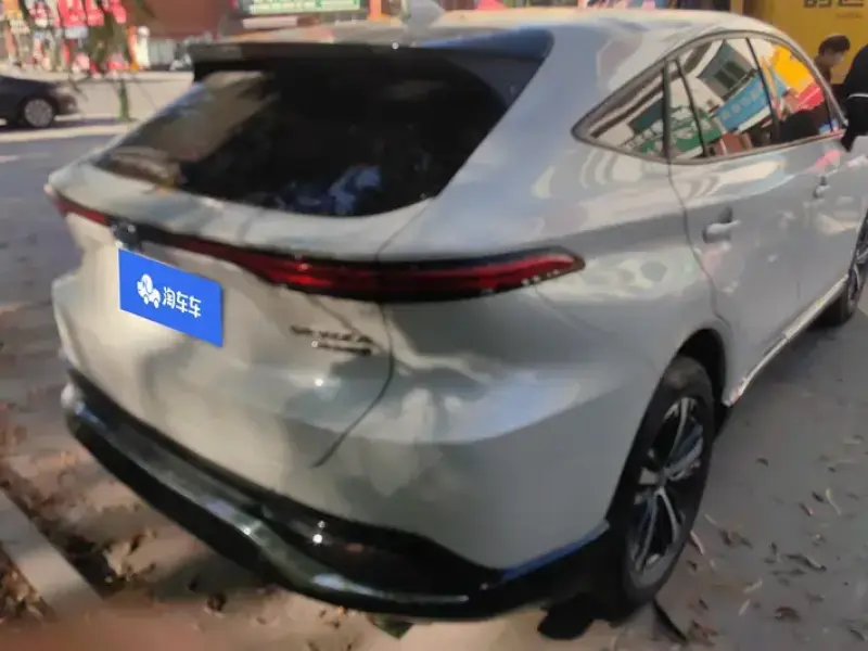2023 Toyota Venza с пробегом 72 000 км