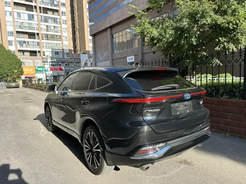 2022 Toyota Venza с пробегом 16 900 км