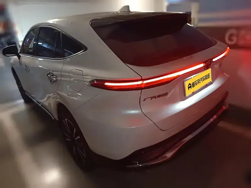 2022 Toyota Venza с пробегом 7 900 км