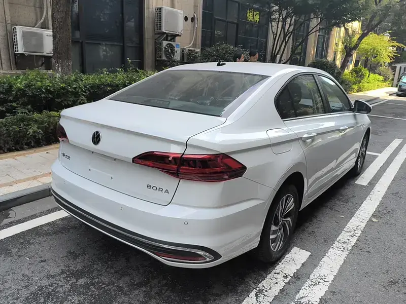 2026 Volkswagen Bora с пробегом 100 км