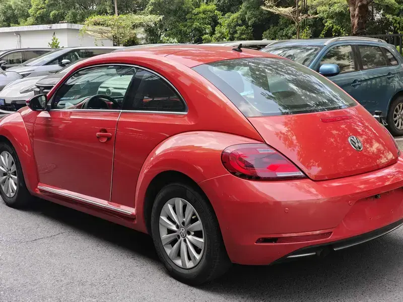 2018 Volkswagen Beetle с пробегом 105 000 км