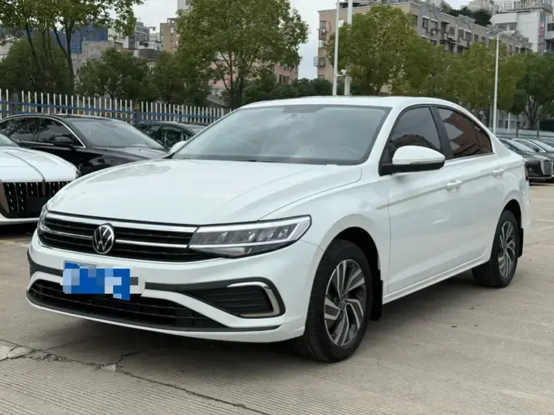 2025 Volkswagen Bora с пробегом 6 000 км
