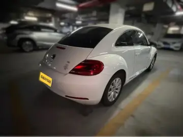 2014 Volkswagen Beetle с пробегом 120 000 км