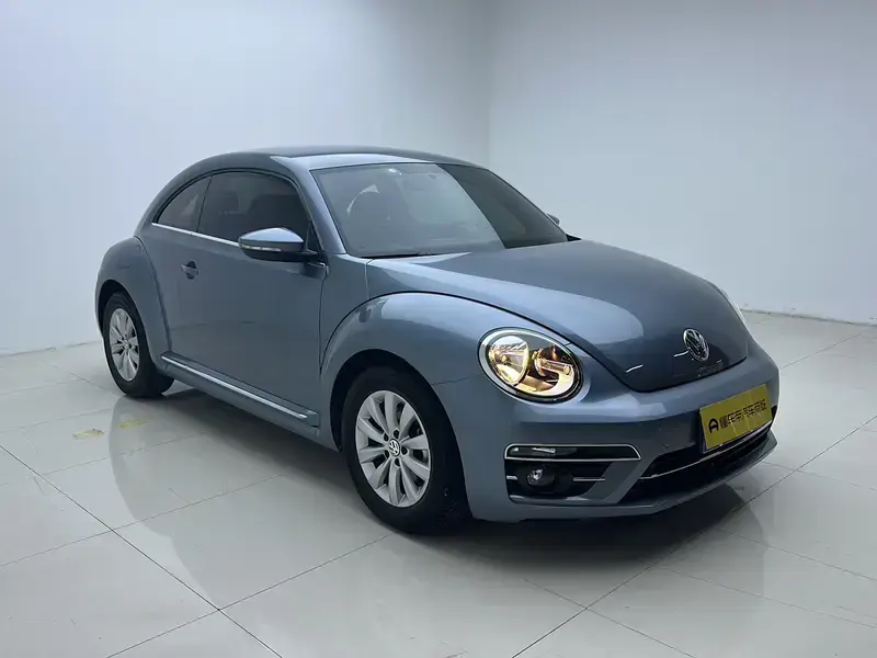 2018 Volkswagen Beetle с пробегом 15 600 км