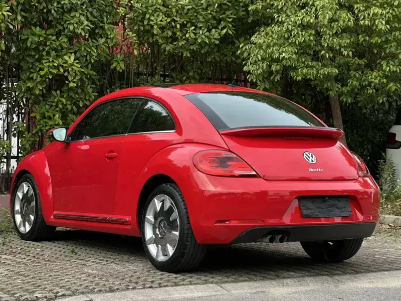 2015 Volkswagen Beetle с пробегом 77 000 км