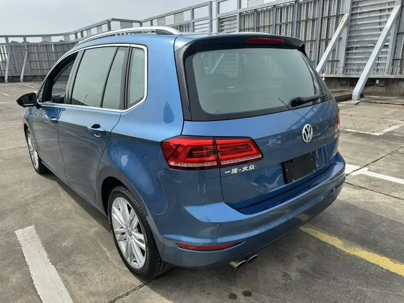 2018 Volkswagen Golf Sportsvan с пробегом 32 500 км