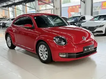 2013 Volkswagen Beetle с пробегом 62 000 км