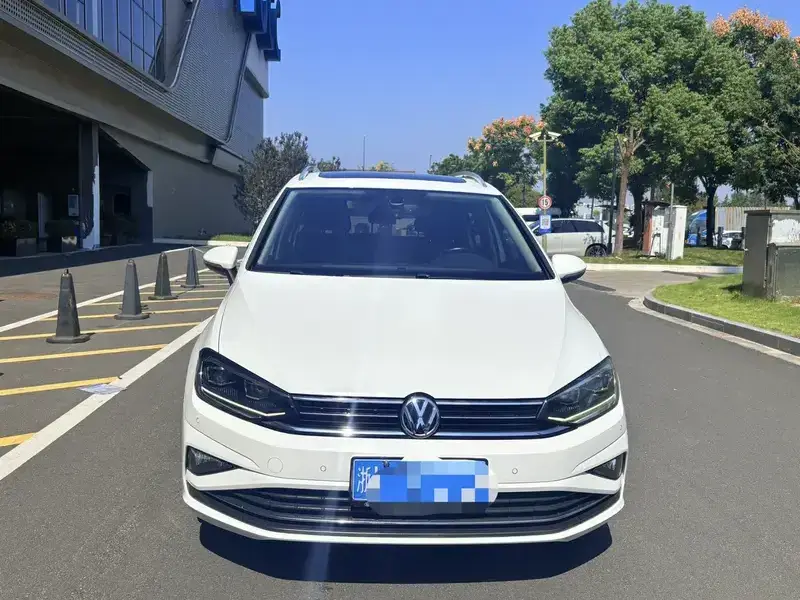 2019 Volkswagen Golf Sportsvan с пробегом 51 900 км