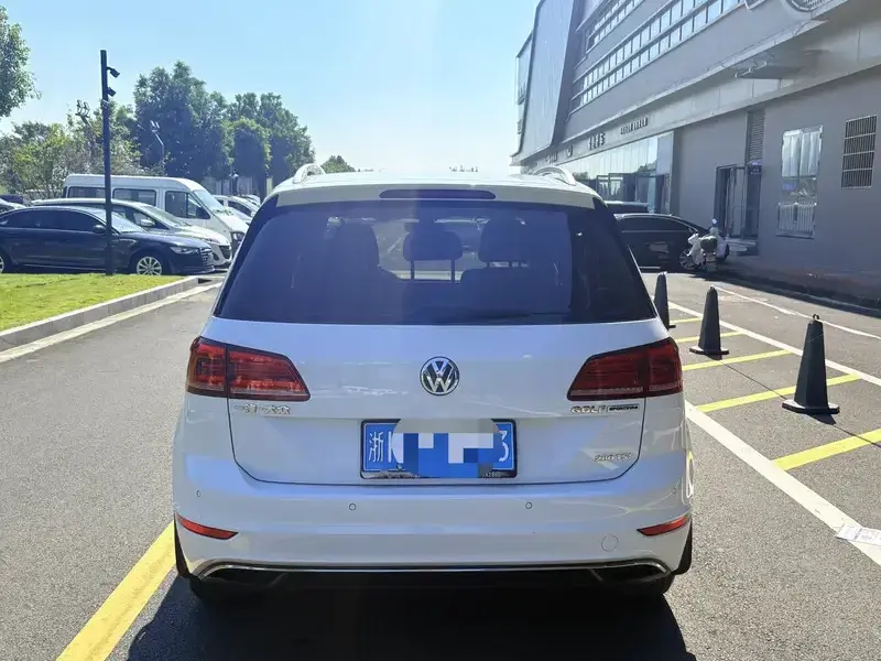 2019 Volkswagen Golf Sportsvan с пробегом 51 900 км