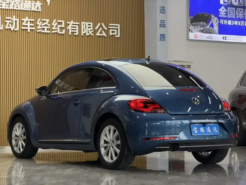2018 Volkswagen Beetle с пробегом 14 000 км