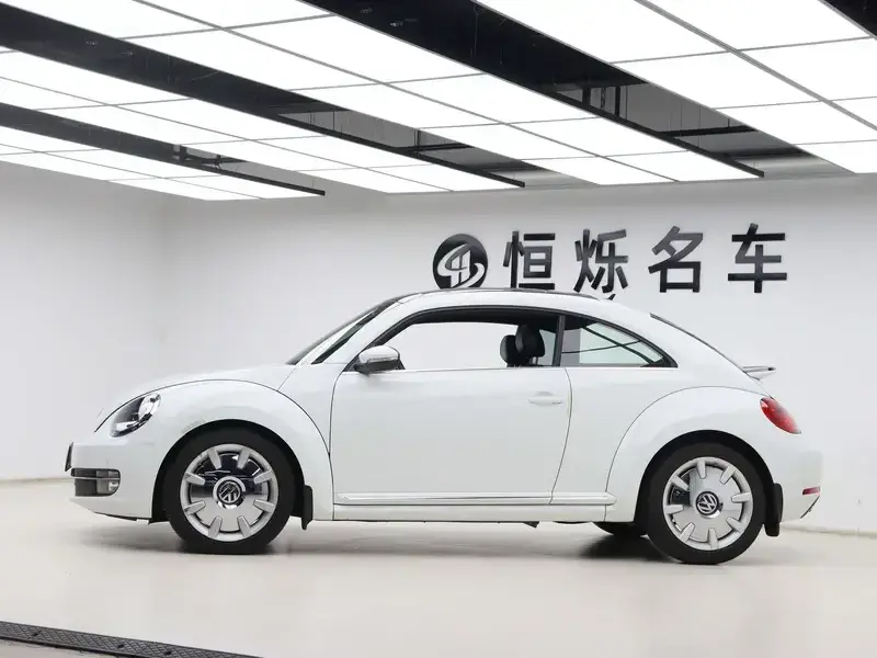 2014 Volkswagen Beetle с пробегом 45 700 км