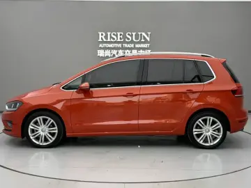 2018 Volkswagen Golf Sportsvan с пробегом 90 000 км