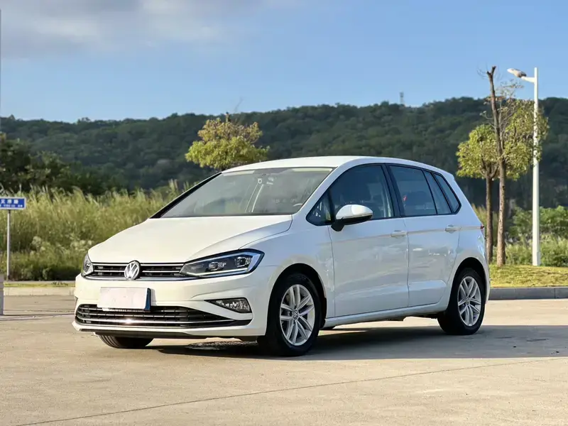 2019 Volkswagen Golf Sportsvan с пробегом 137 000 км