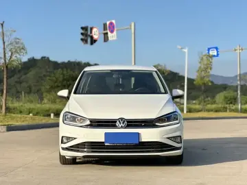 2019 Volkswagen Golf Sportsvan с пробегом 137 000 км