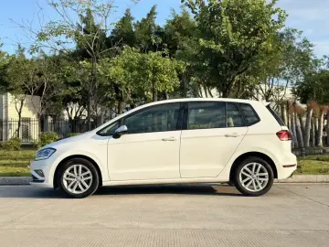 2019 Volkswagen Golf Sportsvan с пробегом 137 000 км