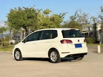 2019 Volkswagen Golf Sportsvan с пробегом 137 000 км