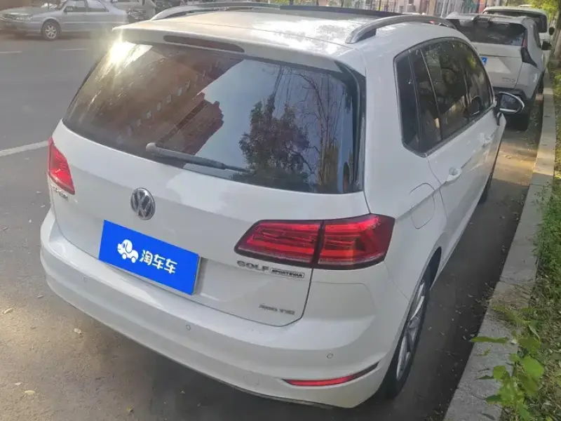 2019 Volkswagen Golf Sportsvan с пробегом 123 000 км