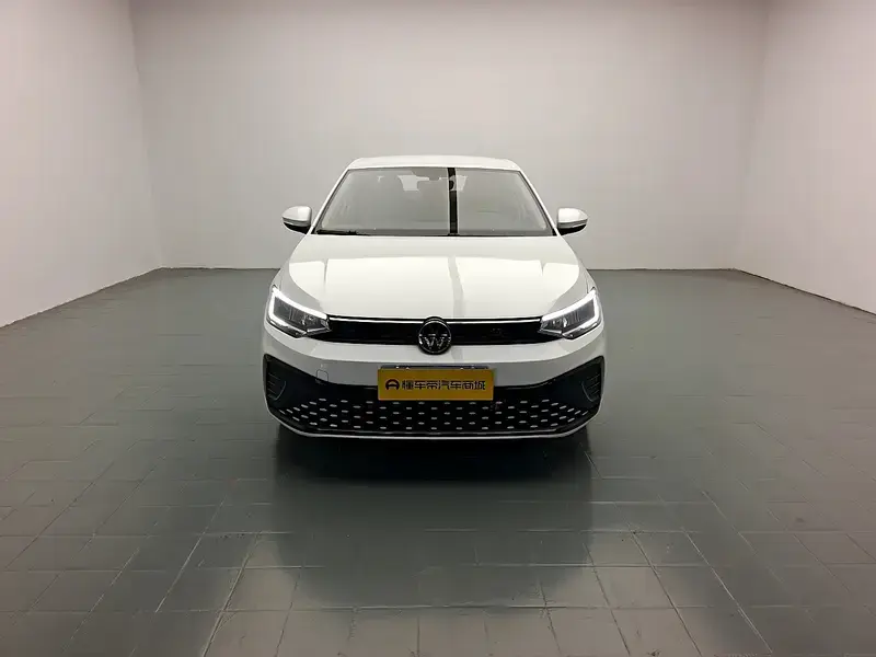 2025 Volkswagen Lavida с пробегом 20 100 км