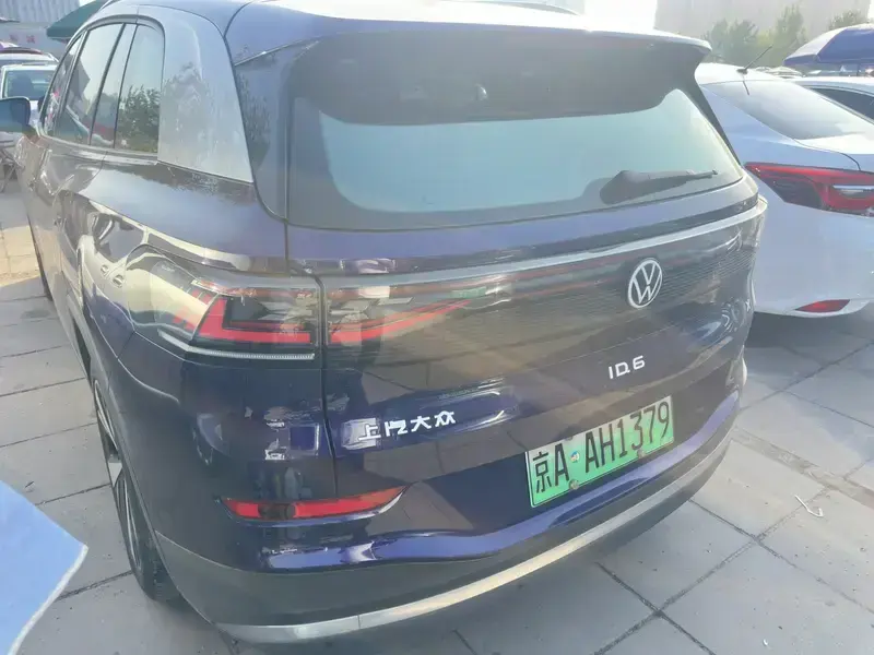 2021 Volkswagen ID.6 с пробегом 56 000 км