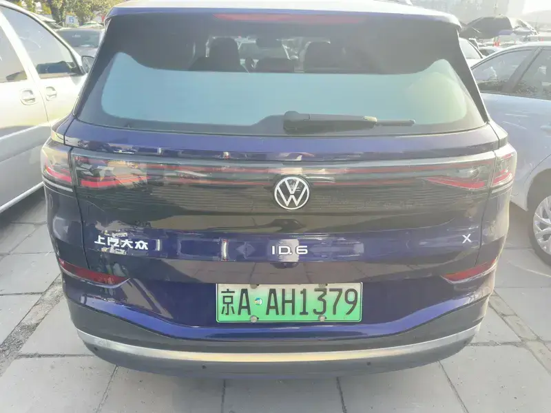 2021 Volkswagen ID.6 с пробегом 56 000 км