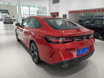 2026 Volkswagen Lamando с пробегом 8 000 км