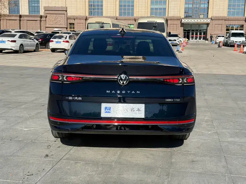 2024 Volkswagen Magotan с пробегом 15 000 км