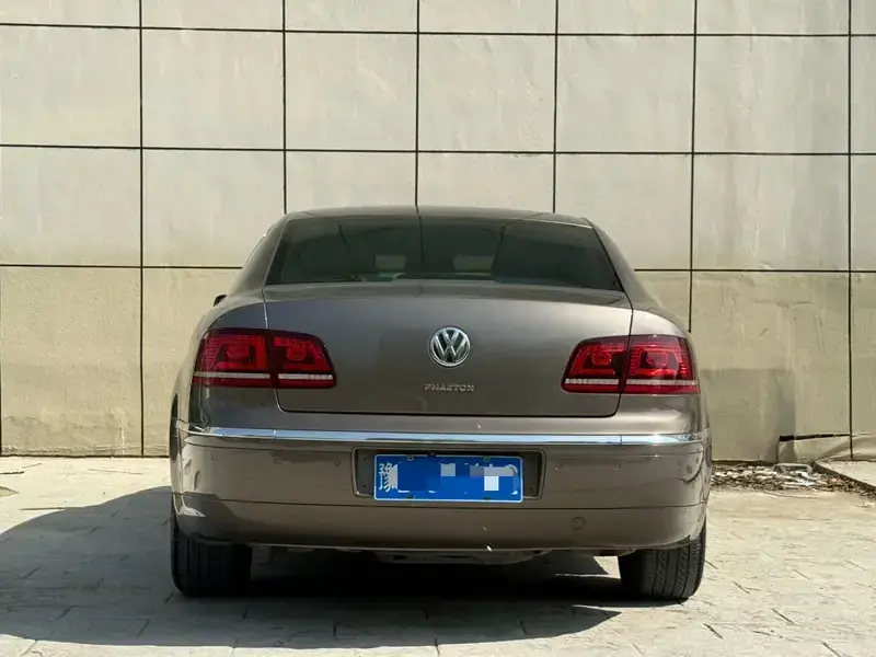 2012 Volkswagen Phaeton с пробегом 106 000 км