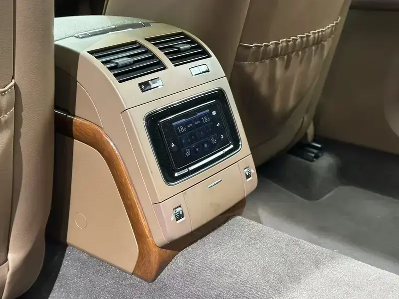 2014 Volkswagen Phaeton с пробегом 158 000 км
