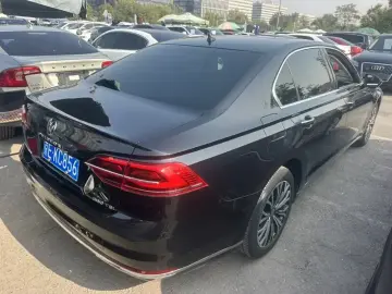 2021 Volkswagen Phideon с пробегом 54 000 км