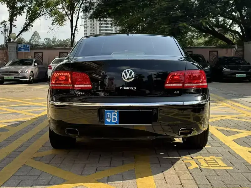 2011 Volkswagen Phaeton с пробегом 195 000 км