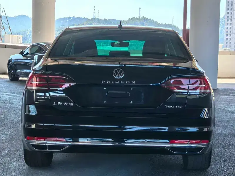 2021 Volkswagen Phideon с пробегом 65 000 км
