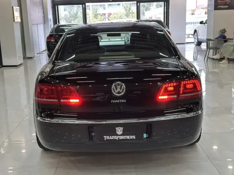2012 Volkswagen Phaeton с пробегом 240 000 км
