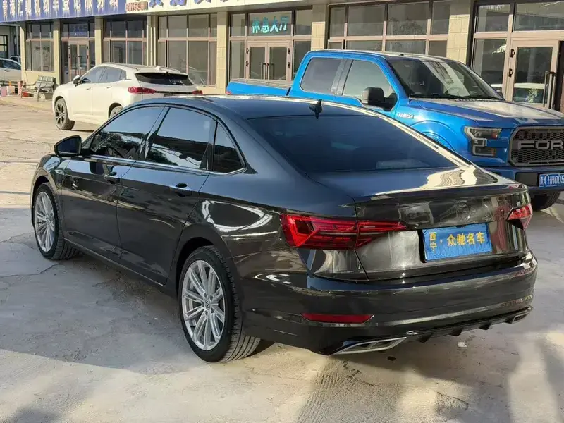 2021 Volkswagen Sagitar с пробегом 90 000 км