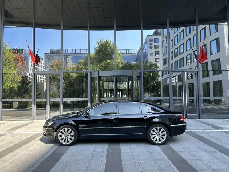 2011 Volkswagen Phaeton с пробегом 106 000 км