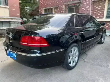 2012 Volkswagen Phaeton с пробегом 180 000 км