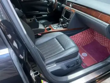 2012 Volkswagen Phaeton с пробегом 180 000 км