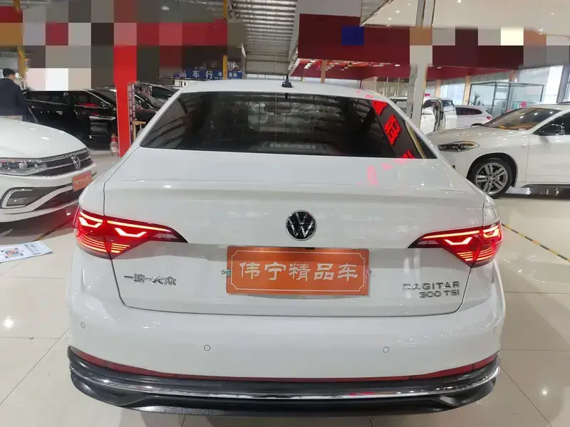 2025 Volkswagen Sagitar с пробегом 6 000 км